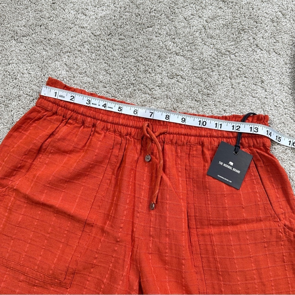 NWT The Normal Brand Women’s Freshwater Paperbag Shorts in Oasis Cayenne Size M - Picture 10 of 13